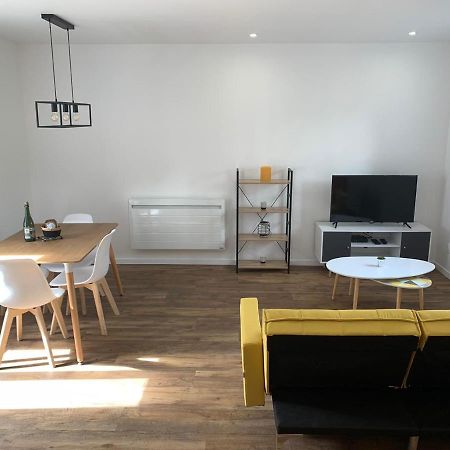Appartement Calme Et Chaleureux Конкарно Екстер'єр фото